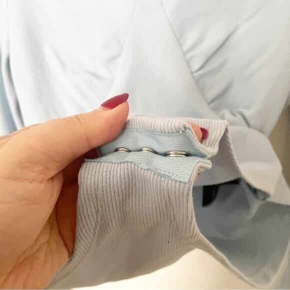 7 For All Mankind Light Blue Long Sleeve V-Neck Women's Bodysuit Size M - Picture 8 of 8